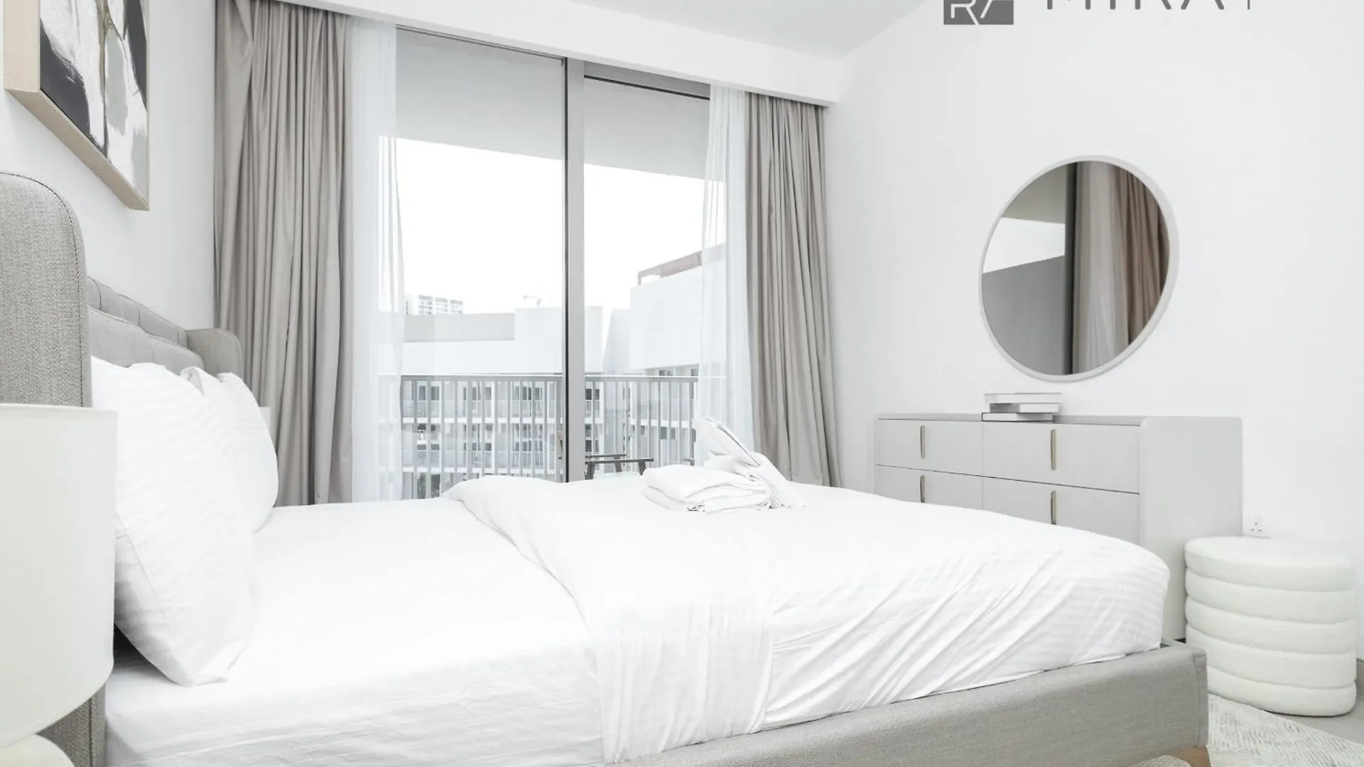 Mira Holiday Homes - Luxury And Cosy 1 Bedroom In Jvc Dubai